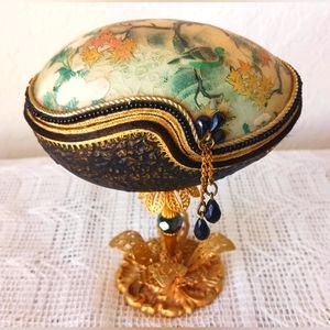 Vintage 1972 Hand Carved and Painted Goose Egg Trinket Box